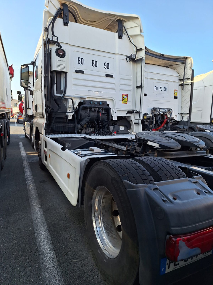 MAN TGX 18.460 - Тягач: фото 4 MAN TGX 18.460 - Тягач: фото 4