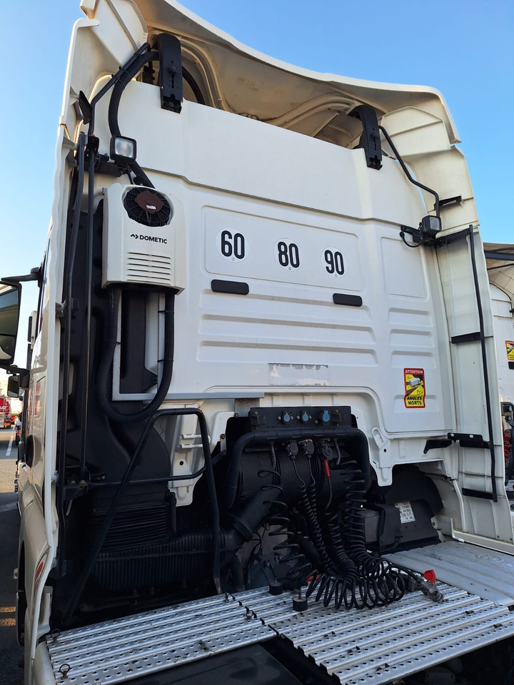 MAN TGX 18.460 - Тягач: фото 5 MAN TGX 18.460 - Тягач: фото 5