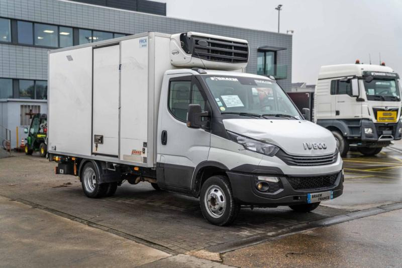 Iveco DAILY 35.180 +CARRIER + DHOLLANDIA - Фургон-рефрижератор: фото 2 Iveco DAILY 35.180 +CARRIER + DHOLLANDIA - Фургон-рефрижератор: фото 2