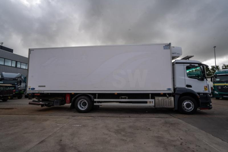 Mercedes ANTOS 1833 L +CARRIER SUPRA MULTI 1250Mt+DHOLLANDIA 2.5T. - Рефрижератор: фото 3 Mercedes ANTOS 1833 L +CARRIER SUPRA MULTI 1250Mt+DHOLLANDIA 2.5T. - Рефрижератор: фото 3