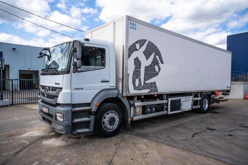 Mercedes AXOR 1829-MP3+ CARRIER - Рефрижератор: фото 1 Mercedes AXOR 1829-MP3+ CARRIER - Рефрижератор: фото 1