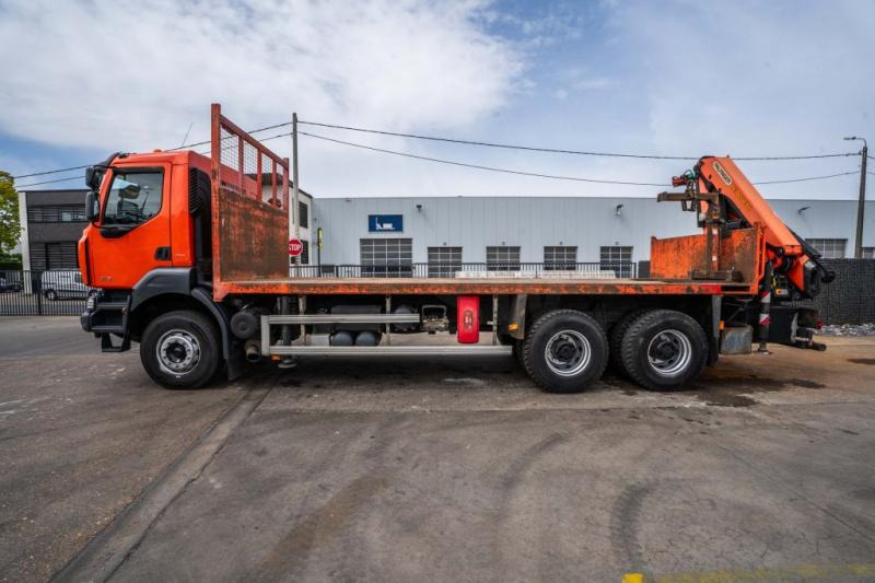 Renault KERAX 380 DXI-6X4+PALFINGER 18 T/m + 4 EXT - Грузовик бортовой/ Платформа, Автоманипулятор: фото 3 Renault KERAX 380 DXI-6X4+PALFINGER 18 T/m + 4 EXT - Грузовик бортовой/ Платформа, Автоманипулятор: фото 3