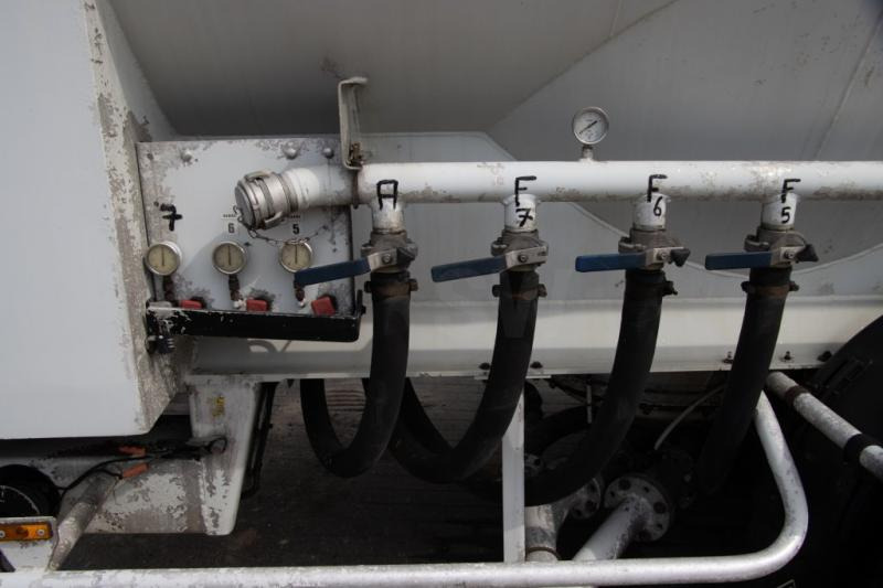 Полуприцеп цистерна для сыпучих грузов SPITZER SILO SILO SK60CP-60.000L / 7COMP.: фото 7 Полуприцеп цистерна для сыпучих грузов SPITZER SILO SILO SK60CP-60.000L / 7COMP.: фото 7