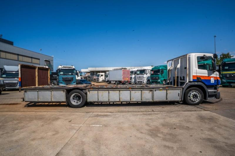 Scania P 270 (19T)- PORTE GAZ /10 PALETTES - Грузовик бортовой/ Платформа: фото 3 Scania P 270 (19T)- PORTE GAZ /10 PALETTES - Грузовик бортовой/ Платформа: фото 3