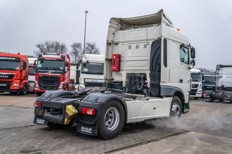 DAF XF 460 + HYDRAULIQUE - Тягач: фото 3 DAF XF 460 + HYDRAULIQUE - Тягач: фото 3