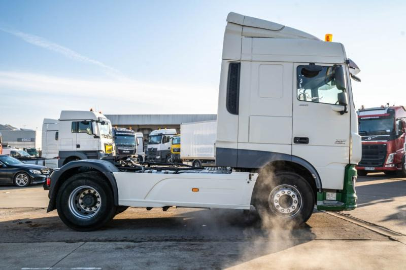 DAF XF 460 + HYDRAULIQUE - Тягач: фото 3 DAF XF 460 + HYDRAULIQUE - Тягач: фото 3
