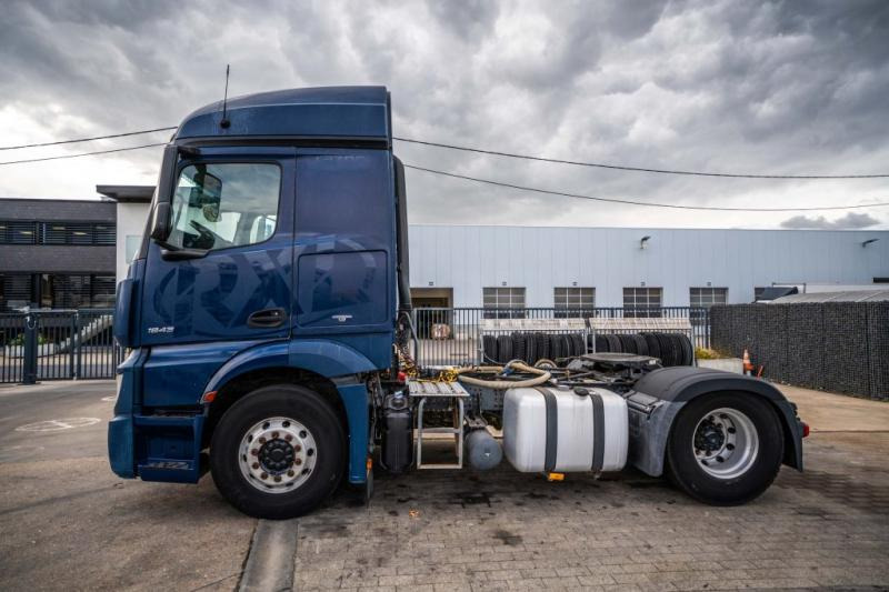 Mercedes ACTROS 1843 LS + HYDRAULIQUE - Тягач: фото 2 Mercedes ACTROS 1843 LS + HYDRAULIQUE - Тягач: фото 2