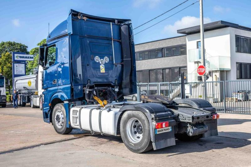 Mercedes ACTROS 1848 LS - Тягач: фото 4 Mercedes ACTROS 1848 LS - Тягач: фото 4