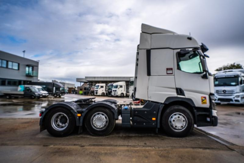 Renault T 460 -6x2 - Тягач: фото 3 Renault T 460 -6x2 - Тягач: фото 3