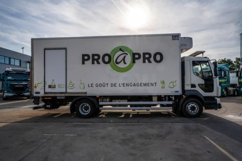 Volvo FL 240(16t)+CARRIER SUPRA 750+DHOLLANDIA 2T. - Рефрижератор: фото 3 Volvo FL 240(16t)+CARRIER SUPRA 750+DHOLLANDIA 2T. - Рефрижератор: фото 3