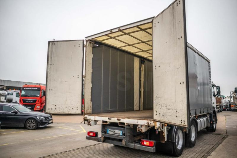 Volvo FM 330-6x2-E5+10 pneus/tires - Тентованный грузовик: фото 5 Volvo FM 330-6x2-E5+10 pneus/tires - Тентованный грузовик: фото 5
