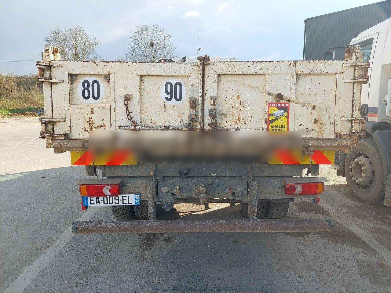 RENAULT MIDLUM 180 - Самосвал: фото 3 RENAULT MIDLUM 180 - Самосвал: фото 3