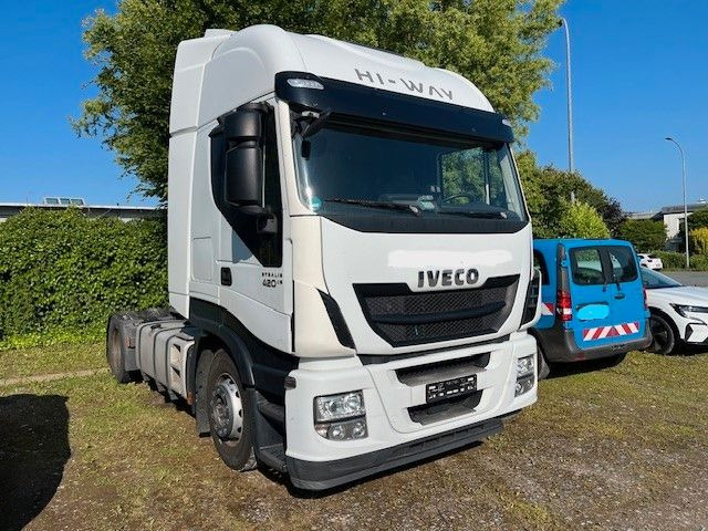 Iveco Stralis 420e6 - Тягач: фото 1 Iveco Stralis 420e6 - Тягач: фото 1