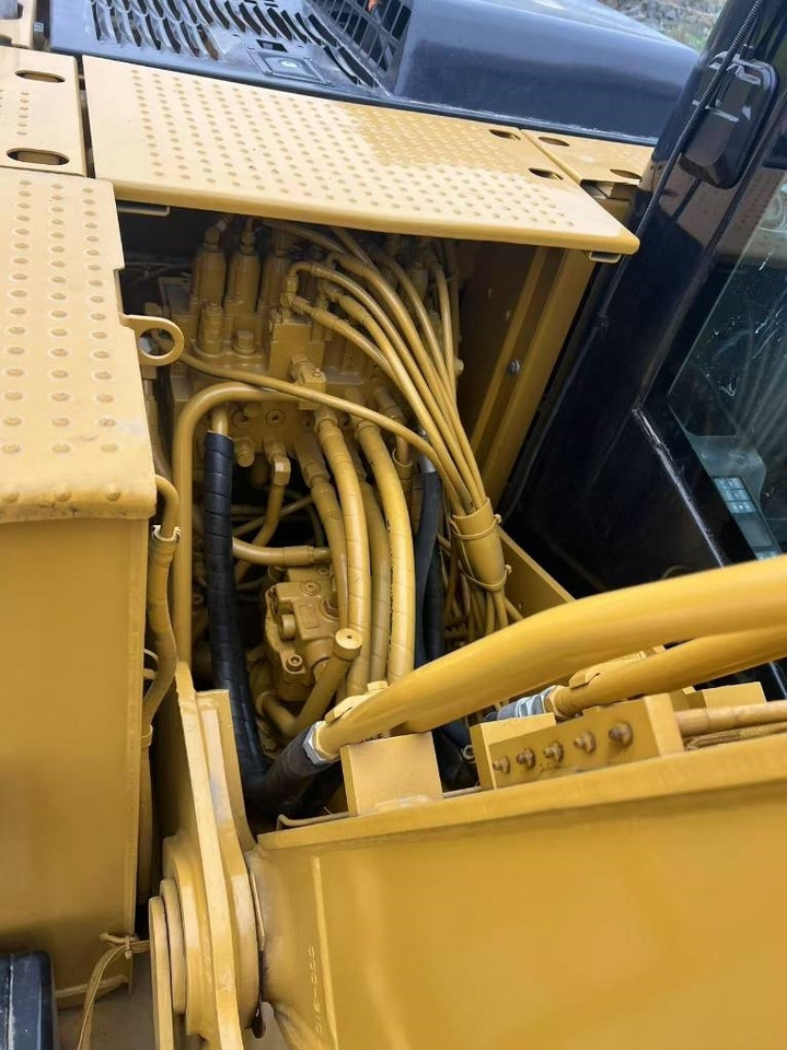 CAT 312D2GC - Гусеничный экскаватор: фото 3 CAT 312D2GC - Гусеничный экскаватор: фото 3