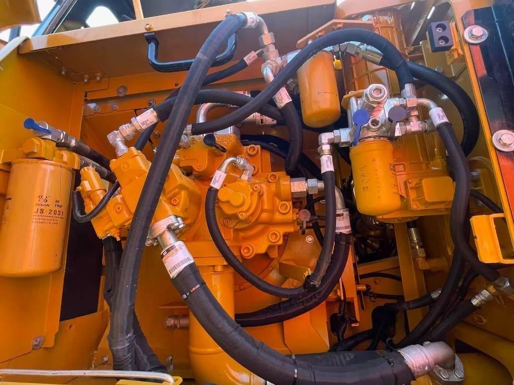 CAT 330D2 - Гусеничный экскаватор: фото 5 CAT 330D2 - Гусеничный экскаватор: фото 5