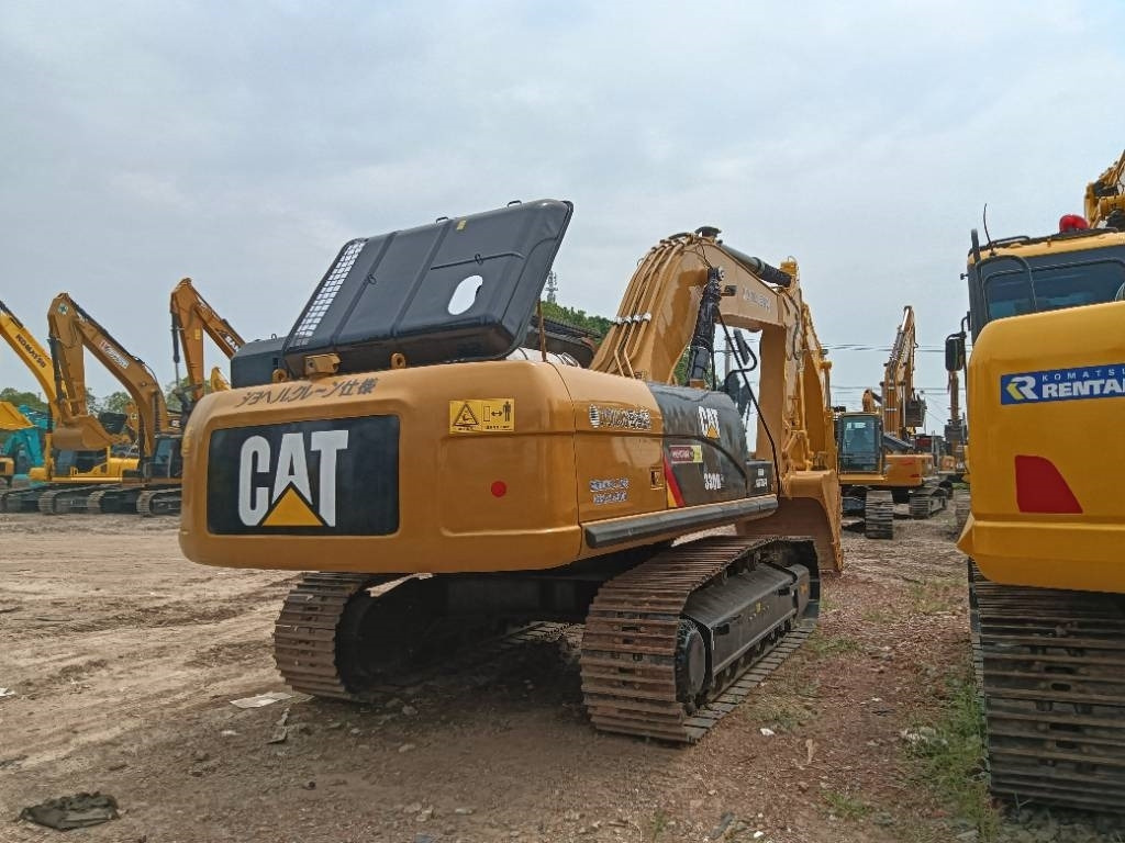 CAT 336 - Гусеничный экскаватор: фото 3 CAT 336 - Гусеничный экскаватор: фото 3