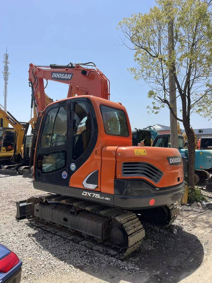 Doosan DX 75-9 C - Мини-экскаватор: фото 1 Doosan DX 75-9 C - Мини-экскаватор: фото 1