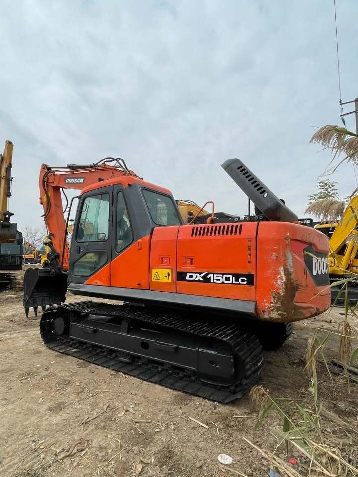 Doosan dx150 - Гусеничный экскаватор: фото 2 Doosan dx150 - Гусеничный экскаватор: фото 2