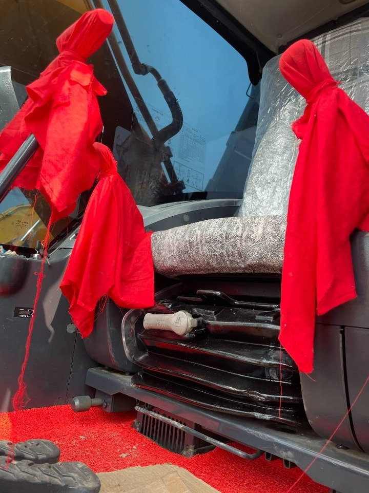 Hyundai 225LC-9S - Гусеничный экскаватор: фото 4 Hyundai 225LC-9S - Гусеничный экскаватор: фото 4