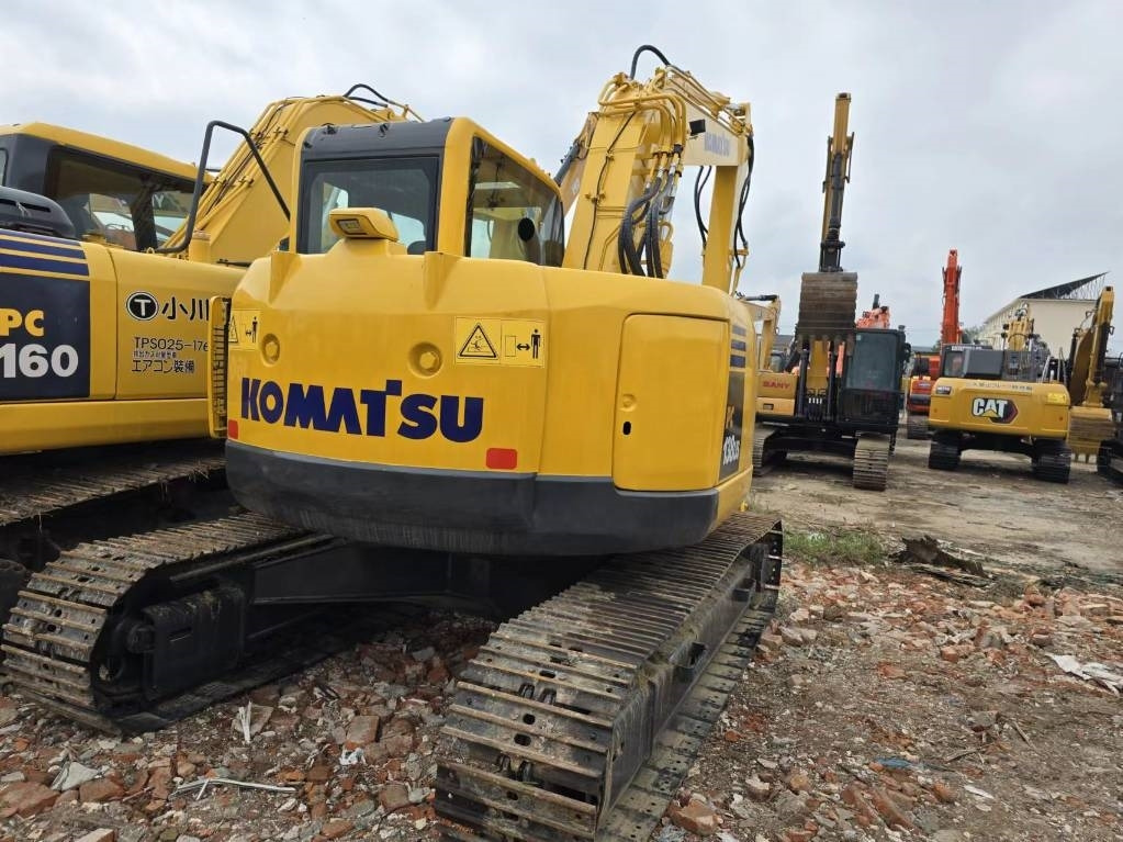 Komatsu PC 128 US-8 - Гусеничный экскаватор: фото 1 Komatsu PC 128 US-8 - Гусеничный экскаватор: фото 1
