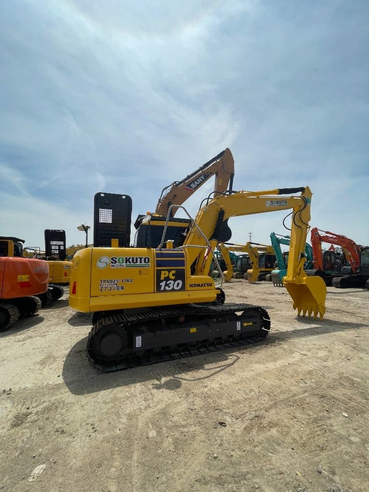 Komatsu PC 130 - Гусеничный экскаватор: фото 3 Komatsu PC 130 - Гусеничный экскаватор: фото 3