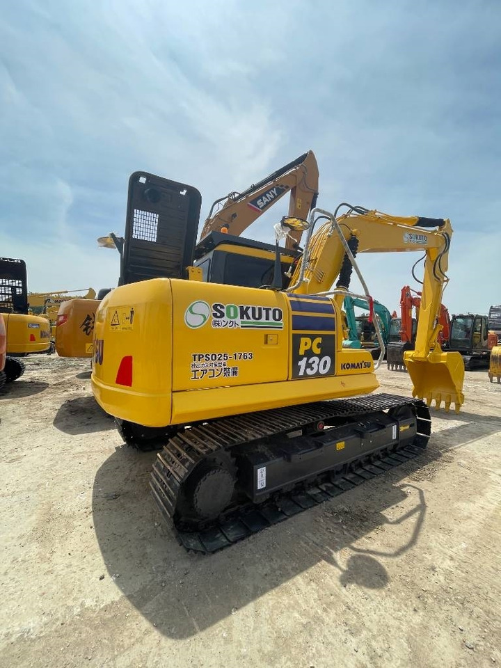 Komatsu PC 130 - Гусеничный экскаватор: фото 1 Komatsu PC 130 - Гусеничный экскаватор: фото 1