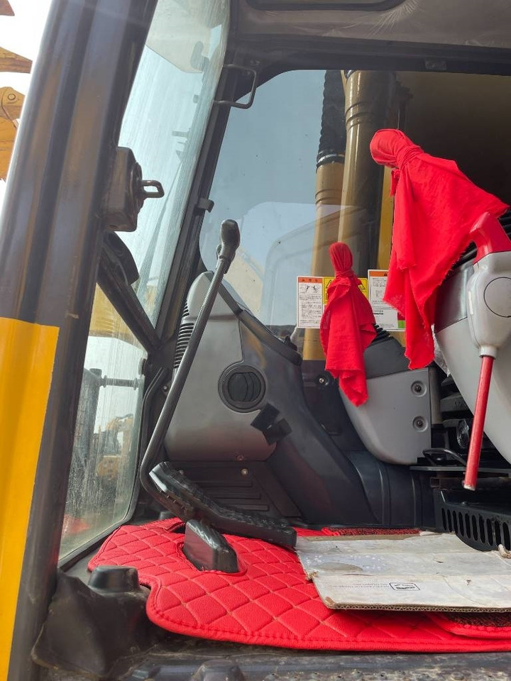 Komatsu PC 200  - Гусеничный экскаватор: фото 4 Komatsu PC 200  - Гусеничный экскаватор: фото 4