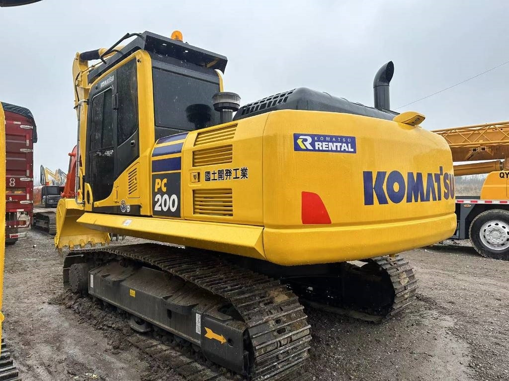 Komatsu PC 200 - Гусеничный экскаватор: фото 4 Komatsu PC 200 - Гусеничный экскаватор: фото 4