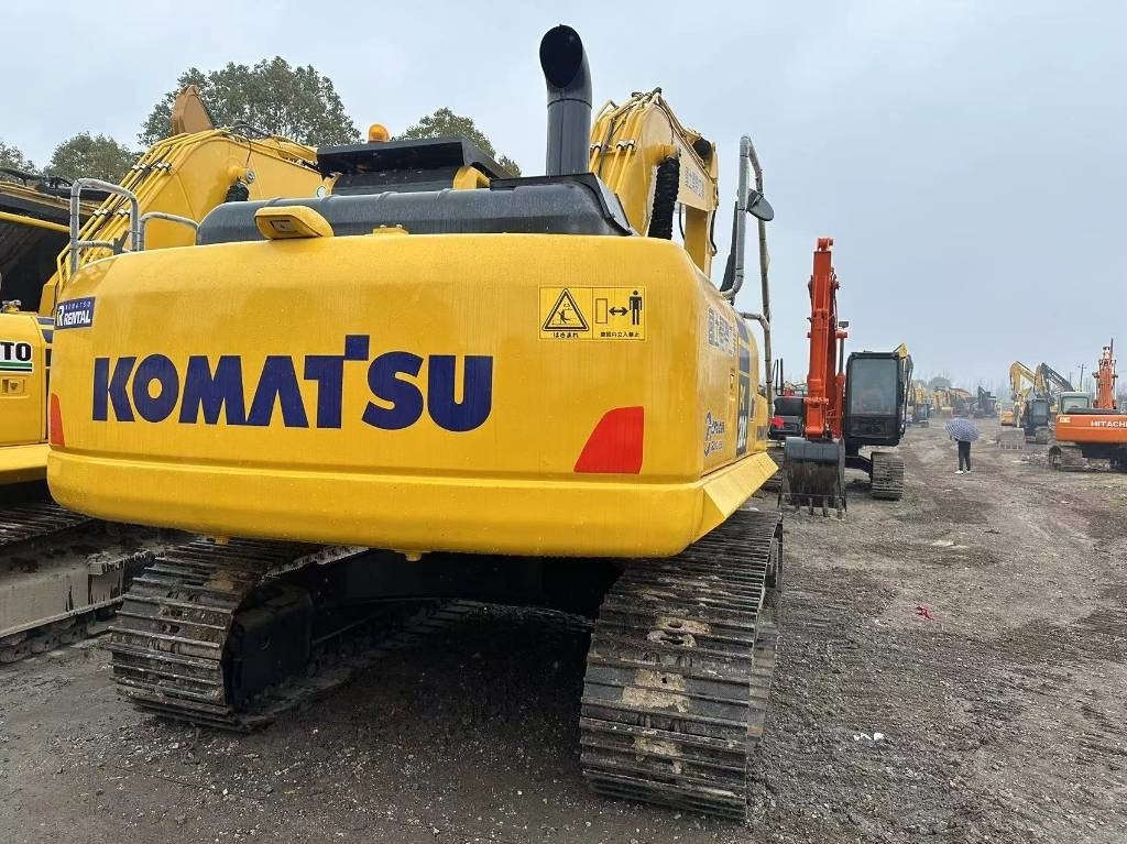 Komatsu PC 200 - Гусеничный экскаватор: фото 5 Komatsu PC 200 - Гусеничный экскаватор: фото 5