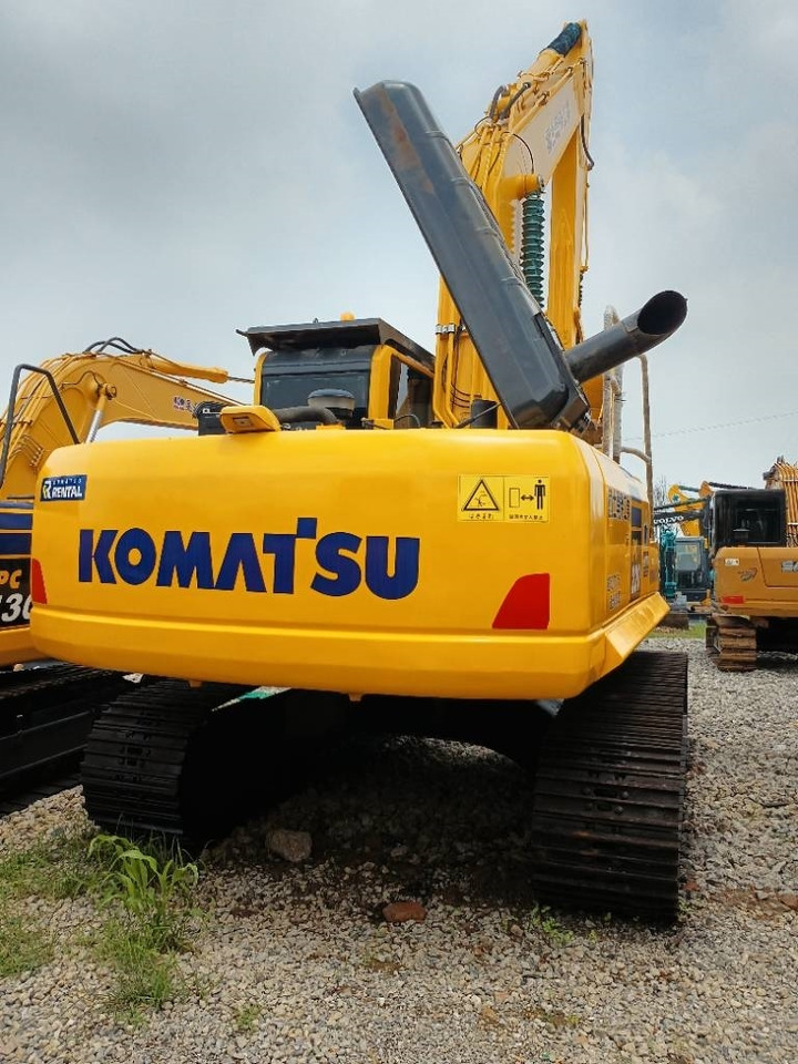 Komatsu PC 220-8 - Гусеничный экскаватор: фото 2 Komatsu PC 220-8 - Гусеничный экскаватор: фото 2