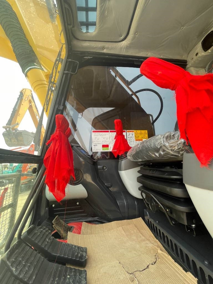 Komatsu PC 240 - Гусеничный экскаватор: фото 4 Komatsu PC 240 - Гусеничный экскаватор: фото 4