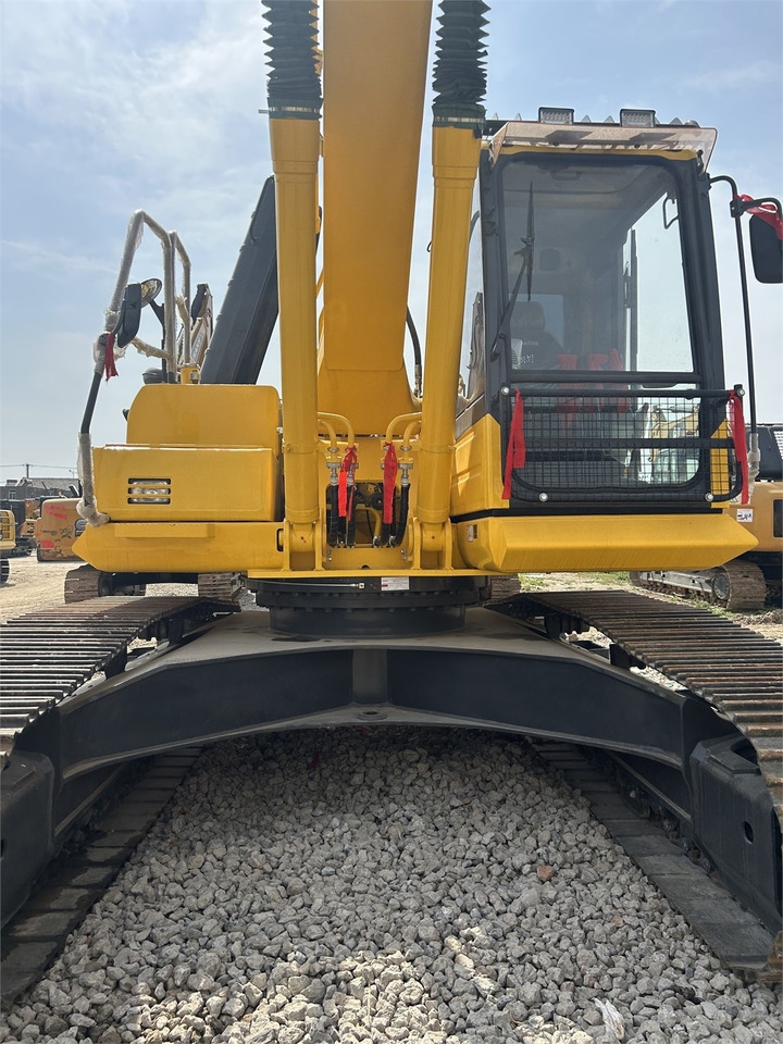 Komatsu PC 240 - Гусеничный экскаватор: фото 2 Komatsu PC 240 - Гусеничный экскаватор: фото 2