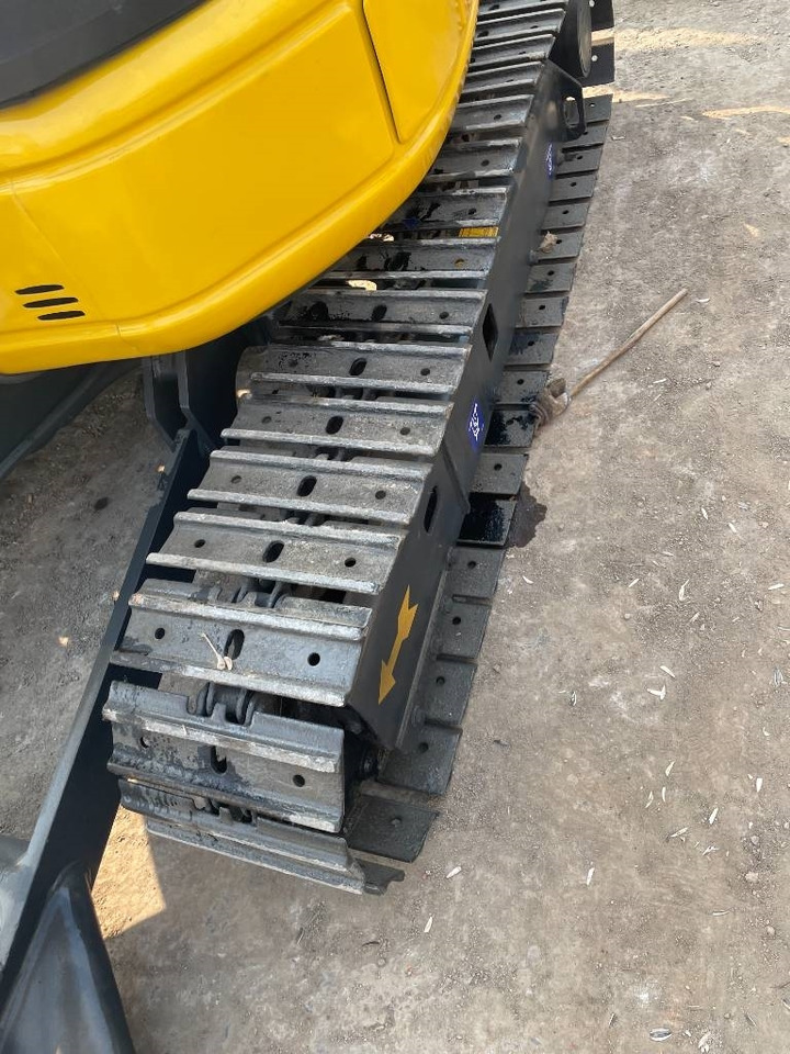 Komatsu PC 35 - Гусеничный экскаватор: фото 4 Komatsu PC 35 - Гусеничный экскаватор: фото 4