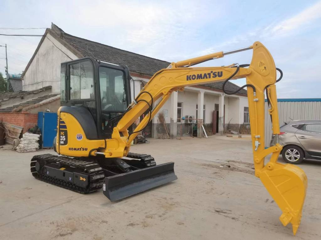 Komatsu PC 35  - Мини-экскаватор: фото 1 Komatsu PC 35  - Мини-экскаватор: фото 1