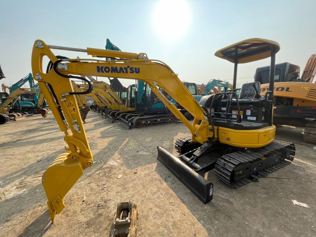 Komatsu PC 35 - Гусеничный экскаватор: фото 5 Komatsu PC 35 - Гусеничный экскаватор: фото 5