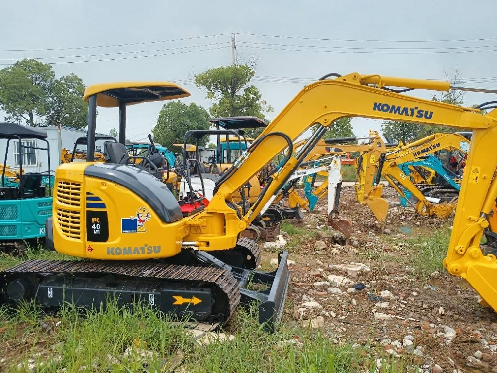 Komatsu PC 40 - Гусеничный экскаватор: фото 4 Komatsu PC 40 - Гусеничный экскаватор: фото 4