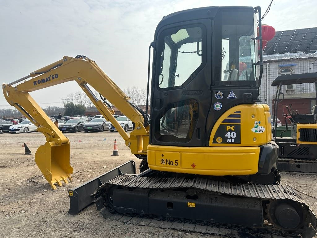 Komatsu PC 40 MR - Мини-экскаватор: фото 1 Komatsu PC 40 MR - Мини-экскаватор: фото 1