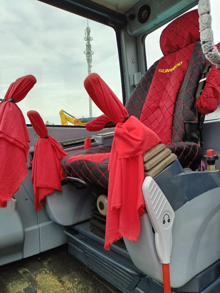 Sunward SWE 70  - Гусеничный экскаватор: фото 5 Sunward SWE 70  - Гусеничный экскаватор: фото 5