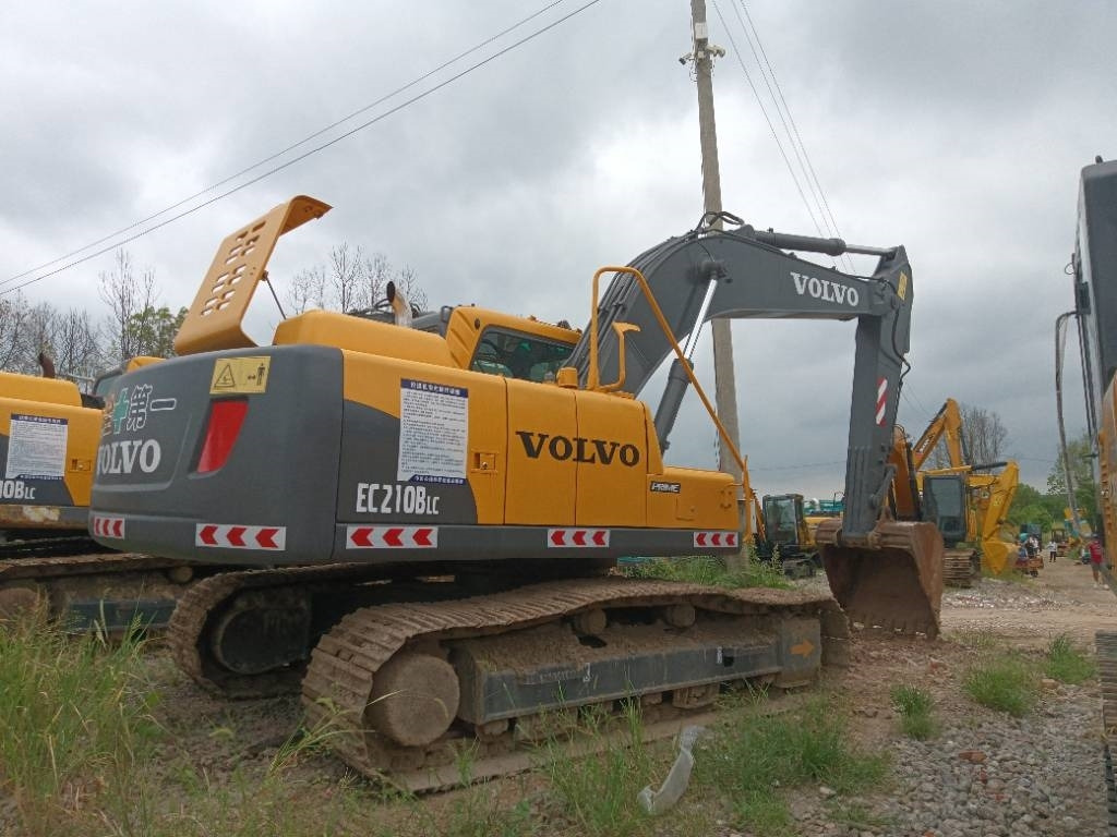 Volvo EC 210 B LC - Гусеничный экскаватор: фото 1 Volvo EC 210 B LC - Гусеничный экскаватор: фото 1