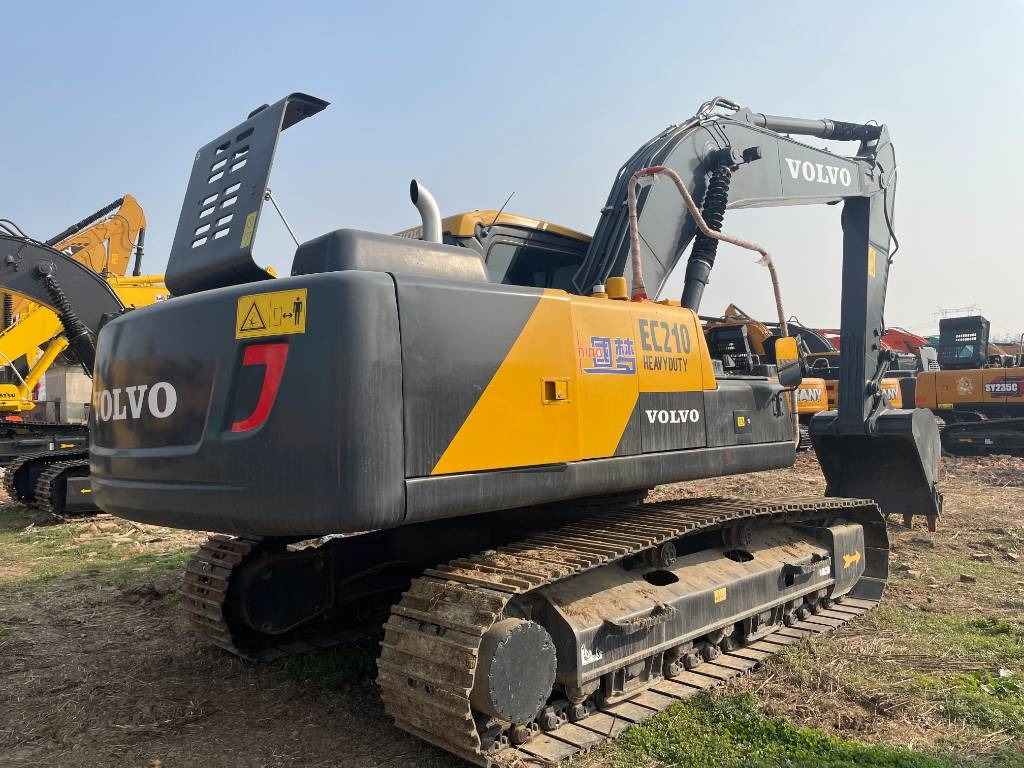 Volvo EC 210  - Гусеничный экскаватор: фото 1 Volvo EC 210  - Гусеничный экскаватор: фото 1