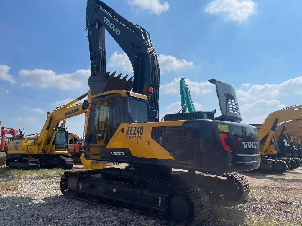 Volvo EC 240  - Гусеничный экскаватор: фото 2 Volvo EC 240  - Гусеничный экскаватор: фото 2