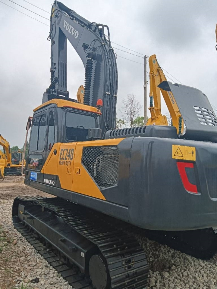 Volvo EC 240  - Гусеничный экскаватор: фото 2 Volvo EC 240  - Гусеничный экскаватор: фото 2