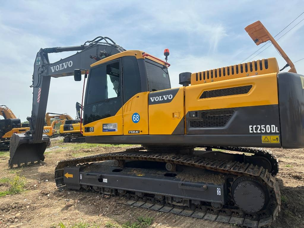 Volvo EC 250 D L  - Гусеничный экскаватор: фото 1 Volvo EC 250 D L  - Гусеничный экскаватор: фото 1