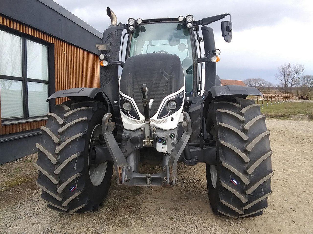 Valtra T, 254, Versu - Трактор: фото 4 Valtra T, 254, Versu - Трактор: фото 4