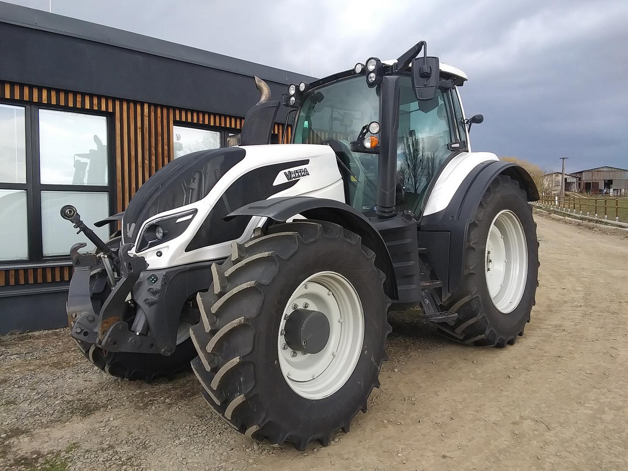 Valtra T, 254, Versu - Трактор: фото 3 Valtra T, 254, Versu - Трактор: фото 3