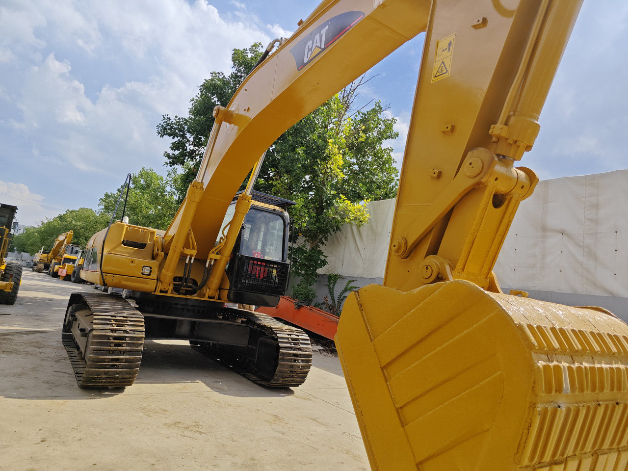 CATERPILLAR 330C - Гусеничный экскаватор: фото 2 CATERPILLAR 330C - Гусеничный экскаватор: фото 2