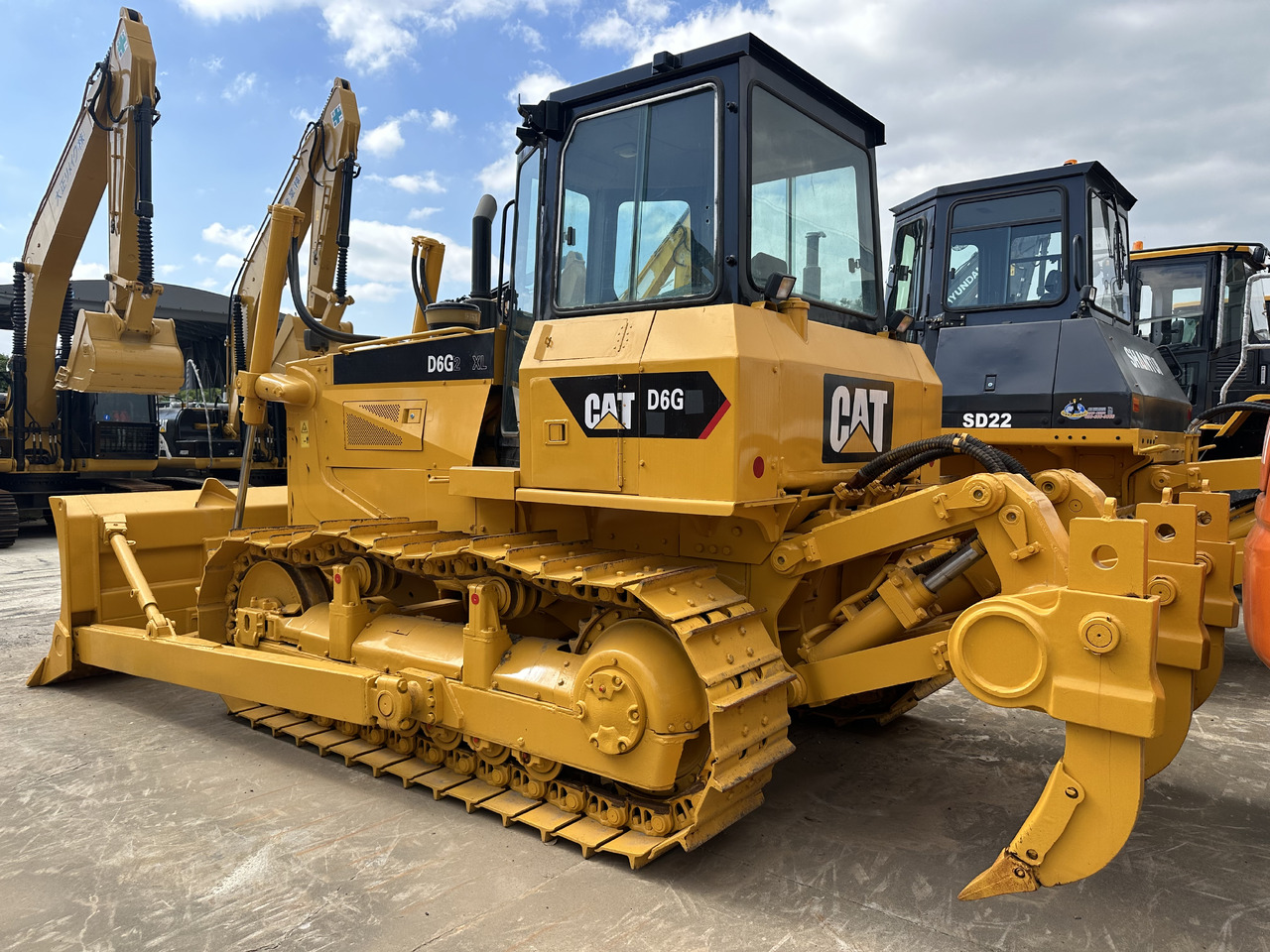CATERPILLAR D6G - Бульдозер: фото 1 CATERPILLAR D6G - Бульдозер: фото 1