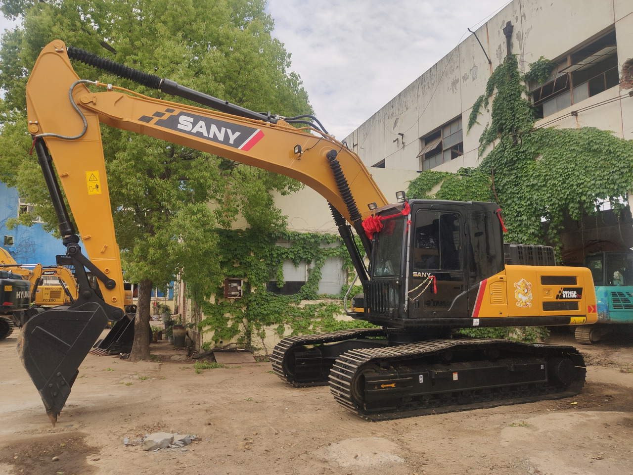 SANY 215 Used sany 215c 215pro excavator - Гусеничный экскаватор: фото 1 SANY 215 Used sany 215c 215pro excavator - Гусеничный экскаватор: фото 1