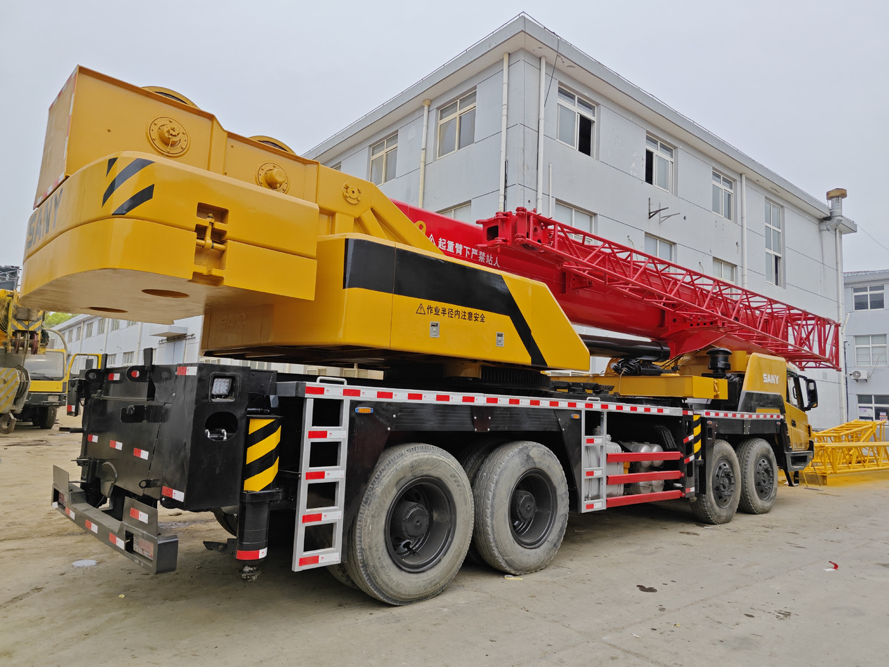 SANY stc800s truck crane - Мобильный кран: фото 1 SANY stc800s truck crane - Мобильный кран: фото 1