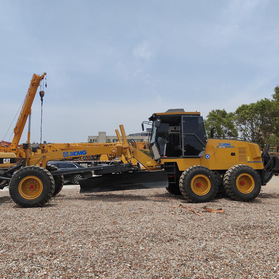 XCMG GR215 GR2153 Motor Grader with Blade - Грейдер: фото 1 XCMG GR215 GR2153 Motor Grader with Blade - Грейдер: фото 1